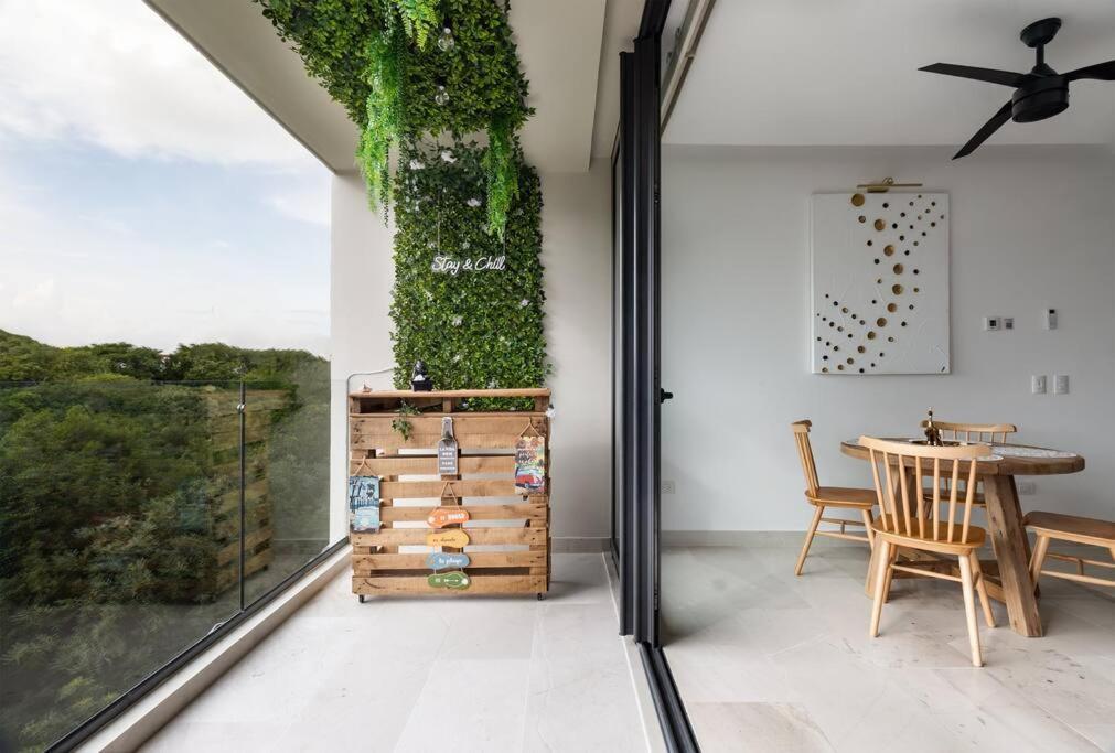 Rooftop Bliss, Steps From Playas *