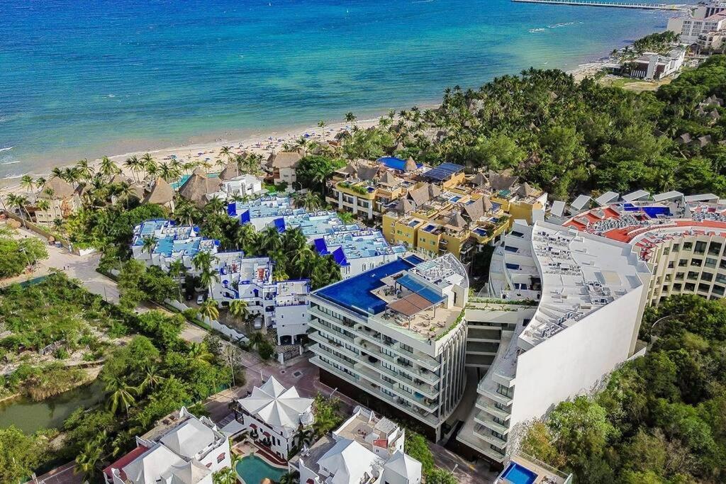 Rooftop Bliss, Steps From Playas Playa del Carmen